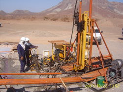 青島礦山機械設備 青島礦山機械行業 大型礦山機械 礦山機械設備廠